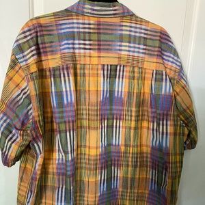 Men's button-down, short sleeve shirt